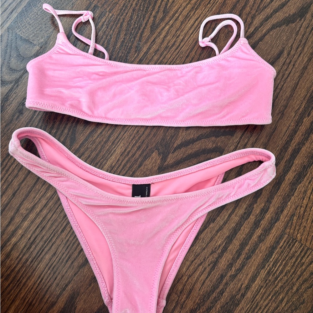 Pink velvet triangl bikini!